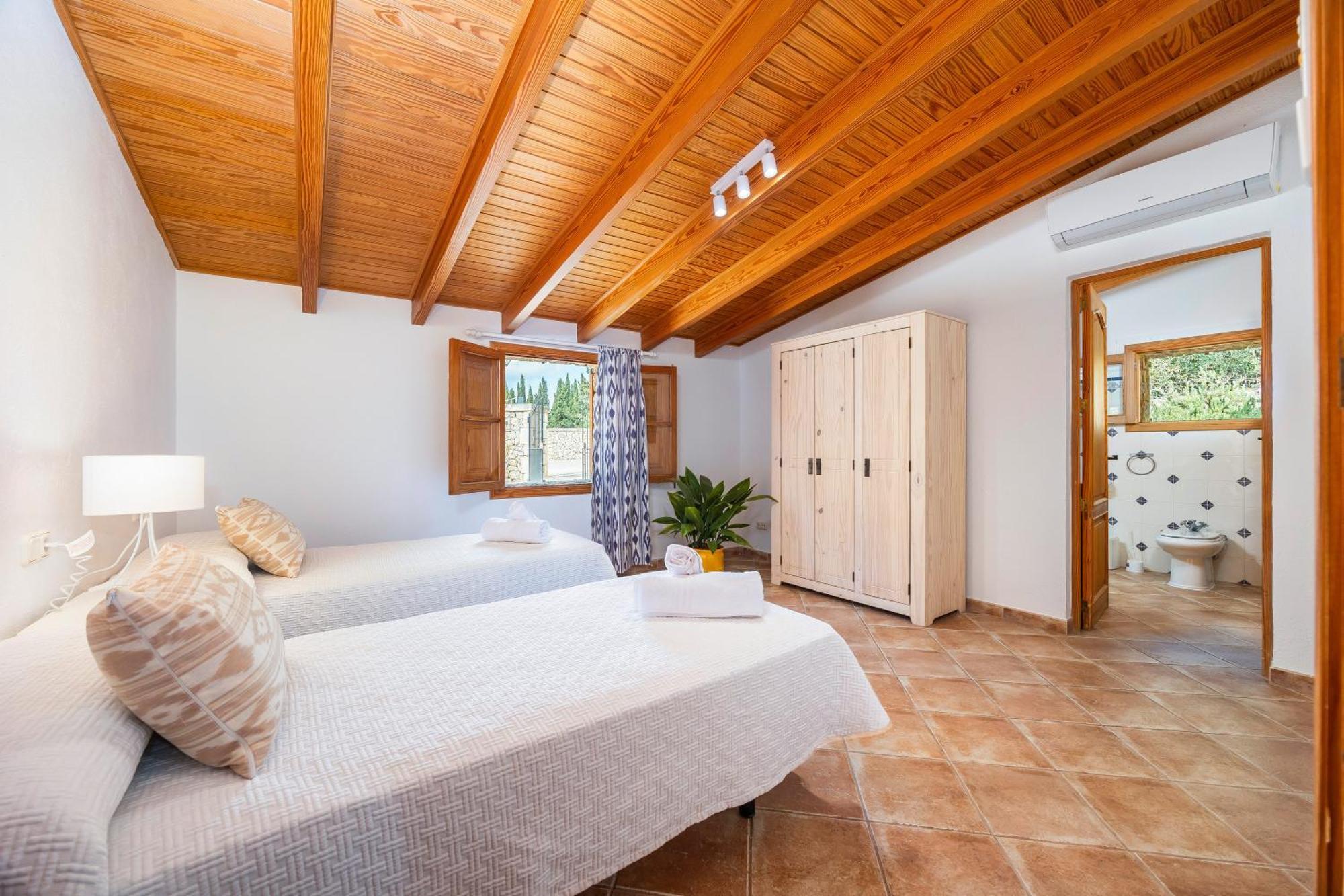 Sa Creueta Villa *